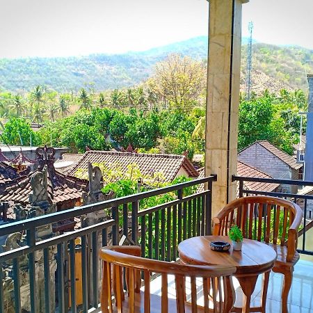 Tira Amed Homestay エクステリア 写真