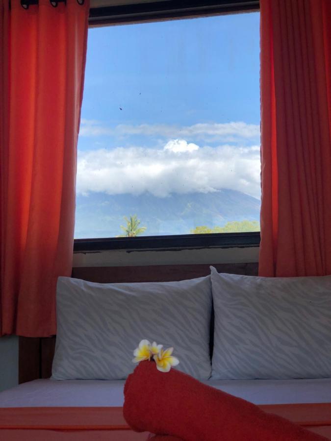 Tira Amed Homestay エクステリア 写真