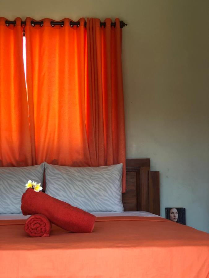 Tira Amed Homestay エクステリア 写真