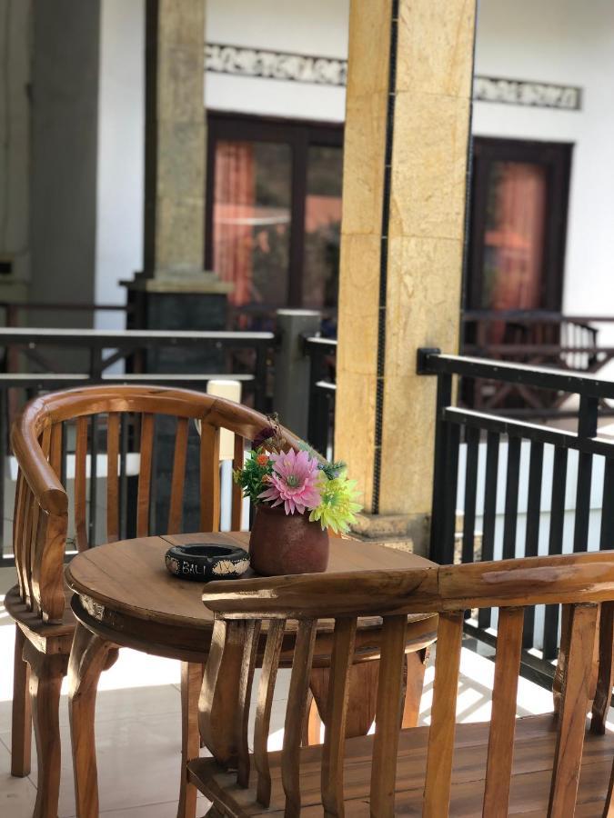 Tira Amed Homestay エクステリア 写真