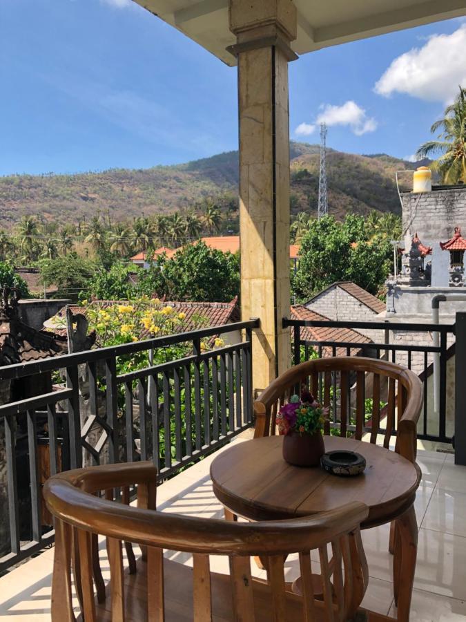 Tira Amed Homestay エクステリア 写真