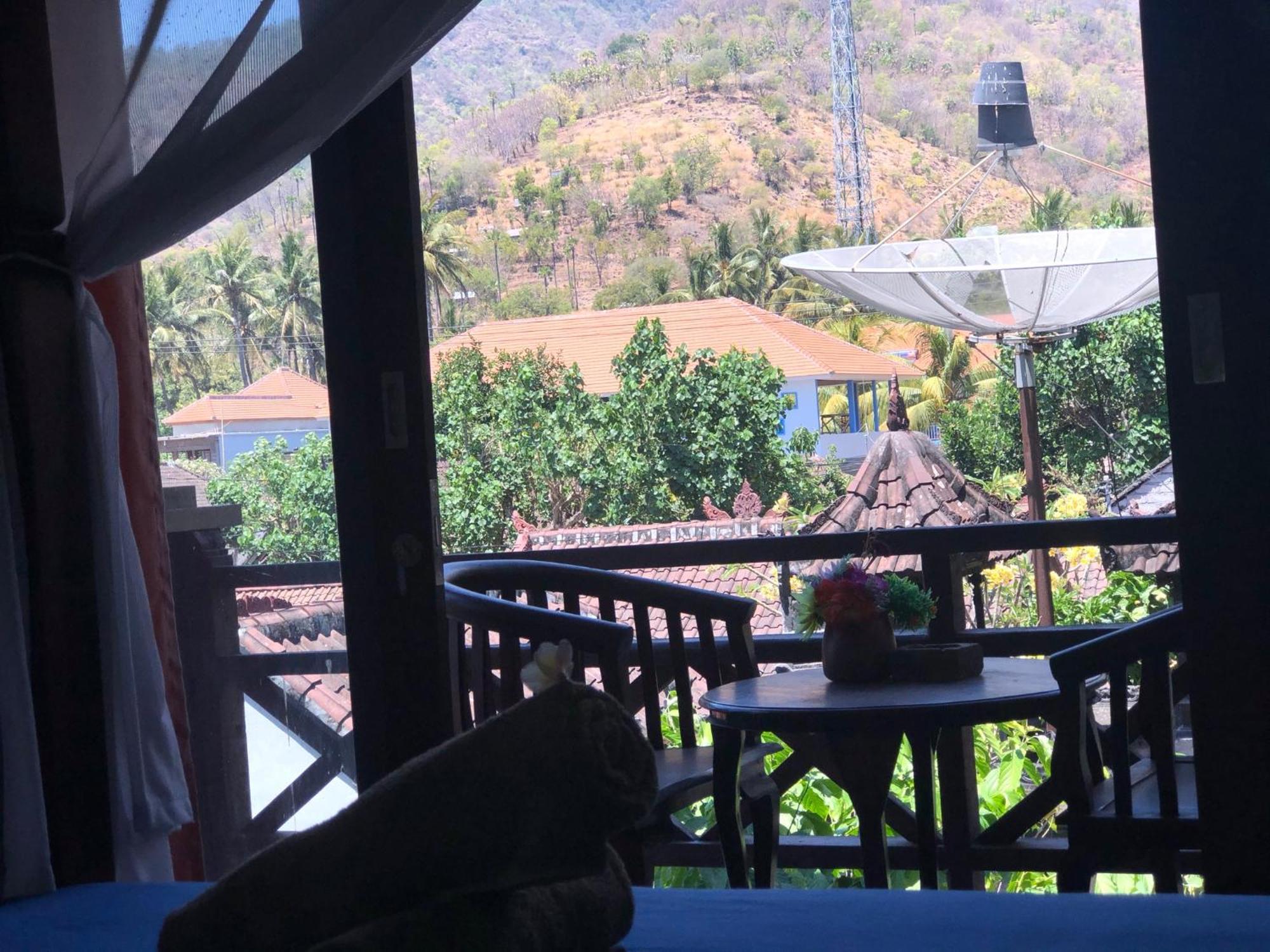 Tira Amed Homestay エクステリア 写真