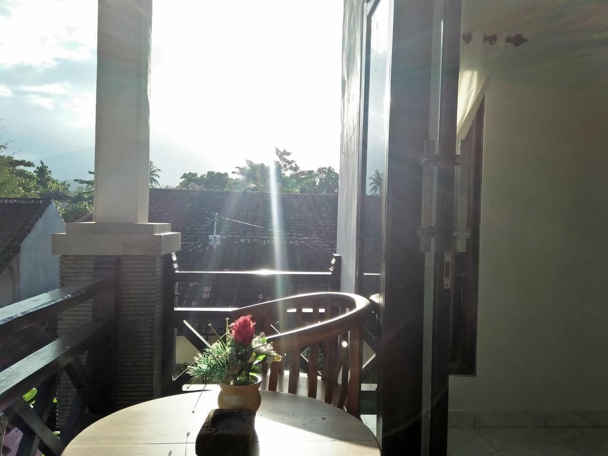 Tira Amed Homestay エクステリア 写真