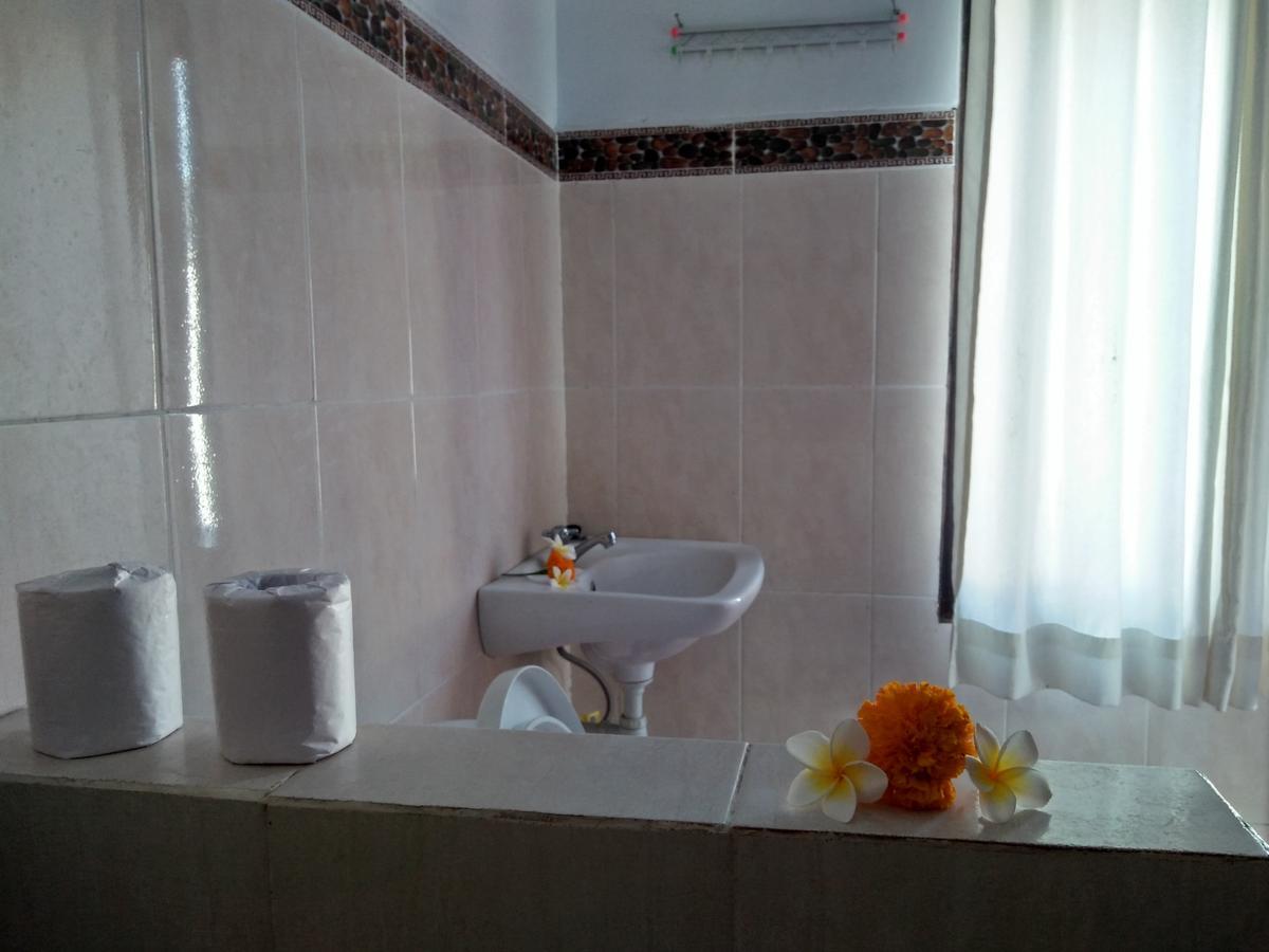 Tira Amed Homestay エクステリア 写真