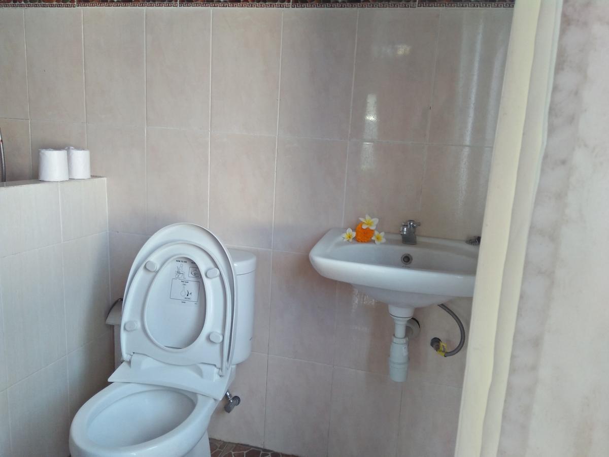 Tira Amed Homestay エクステリア 写真