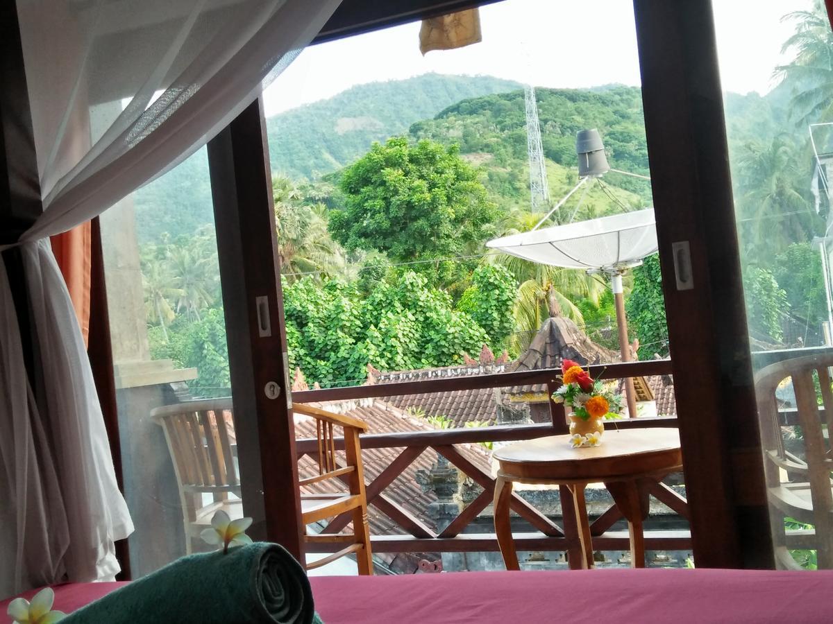 Tira Amed Homestay エクステリア 写真