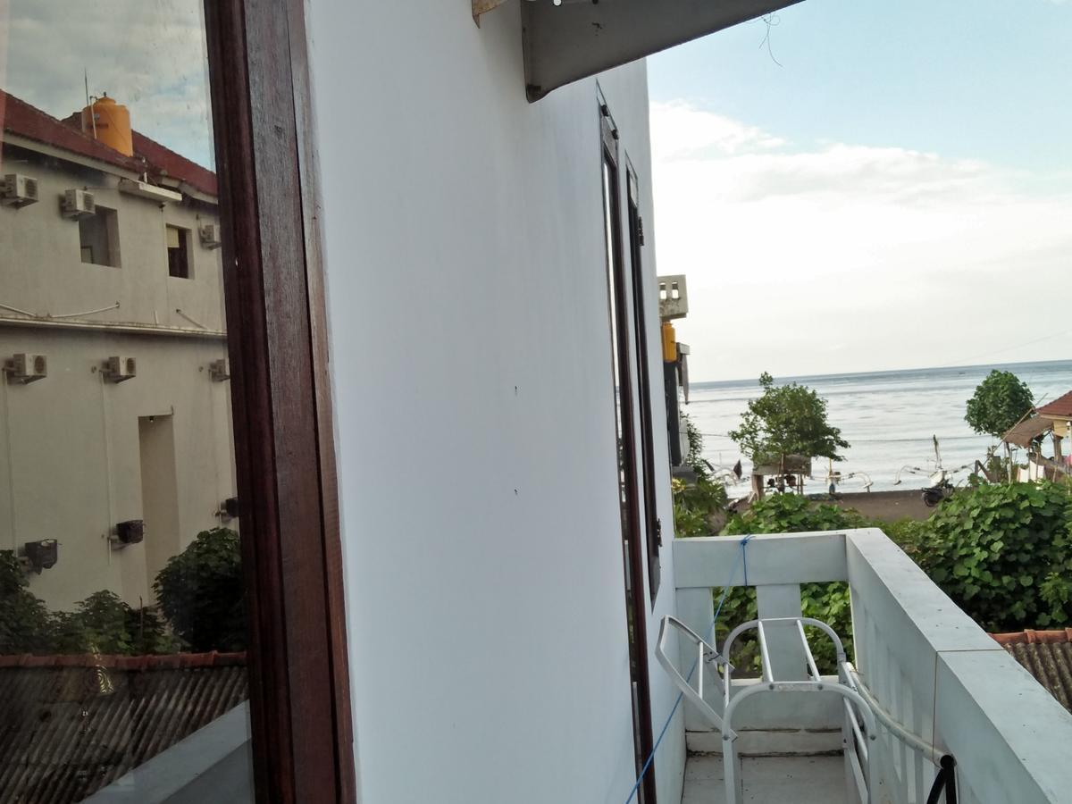 Tira Amed Homestay エクステリア 写真